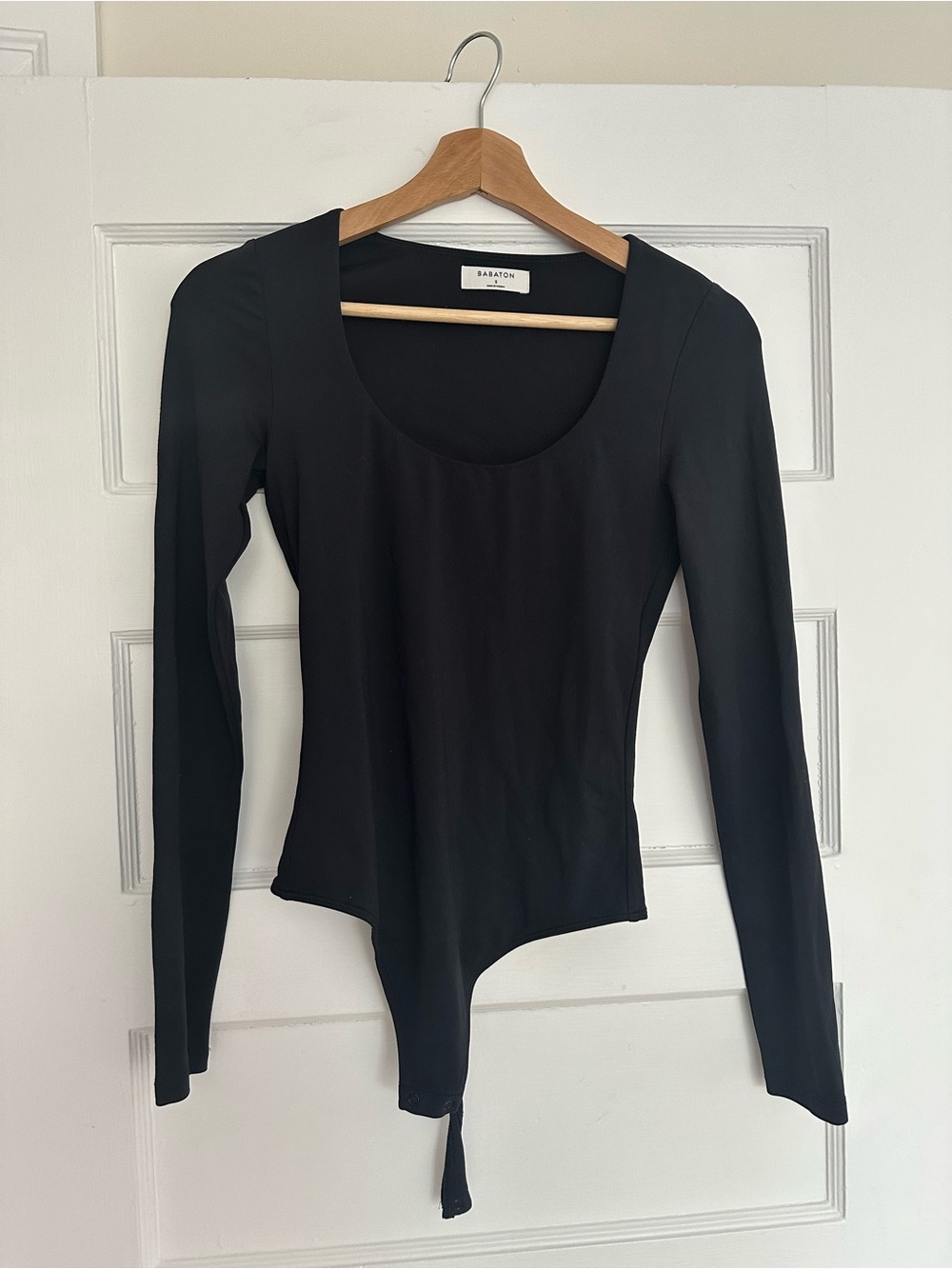 Babaton Black Long-Sleeve Scoop-Neck Stretch Bodysuit